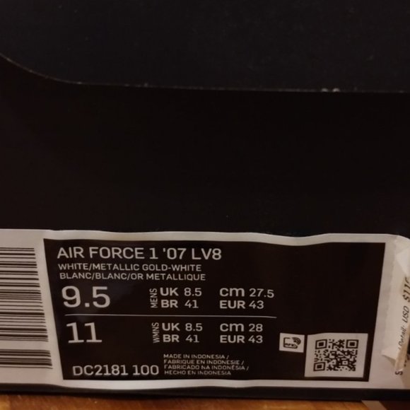 Nike Air Force 1 '07 LV8 Low DC2181-100 - White Metallic Gold Size Men 9.5 - Picture 10 of 14
